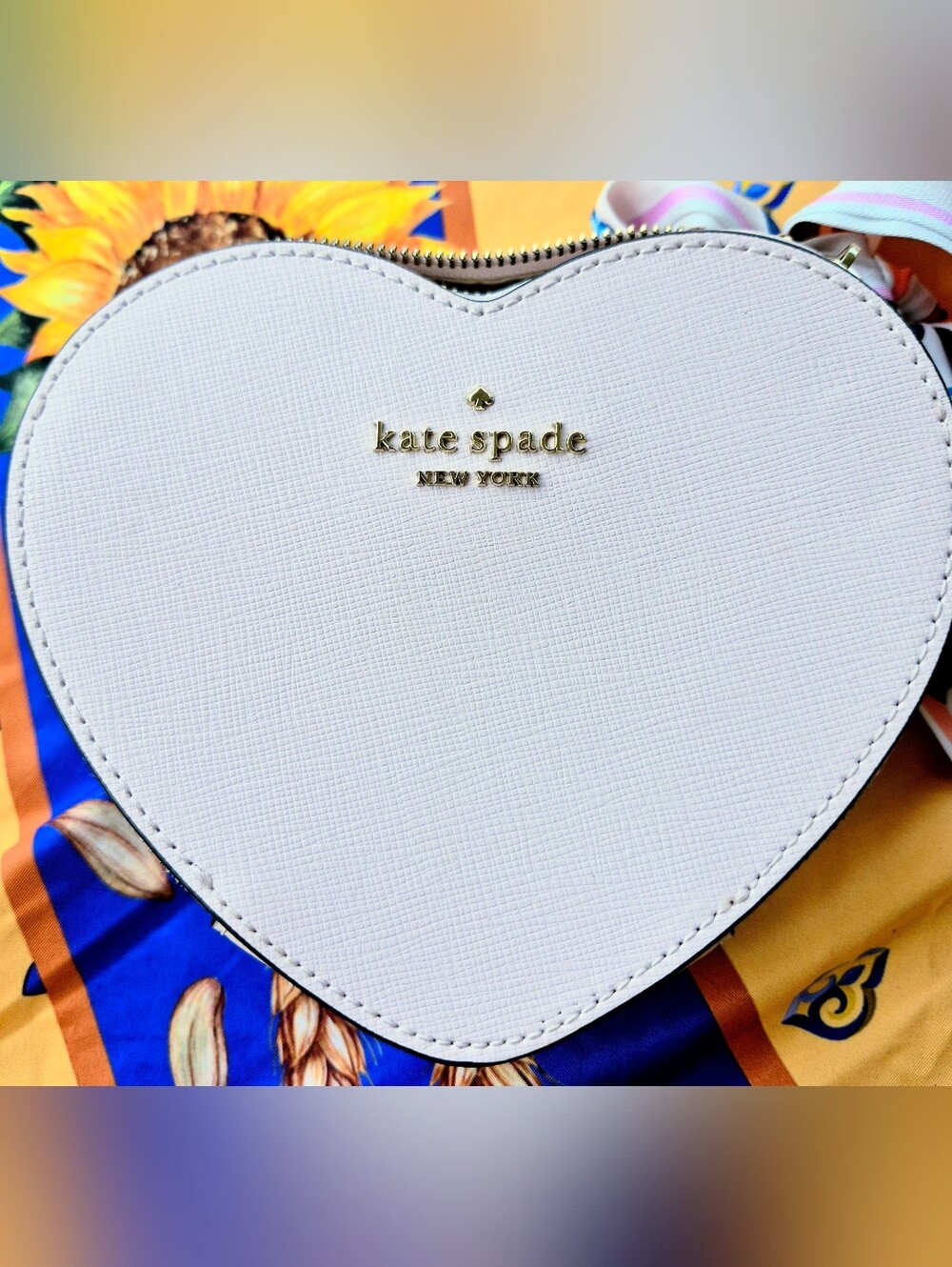 KATE SPADE ๐ LOVE SHACK MINI CROSSBODY ๐ Pink Saffiano Leather/Gold HW ๐ NWoT - Picture 4 of 12